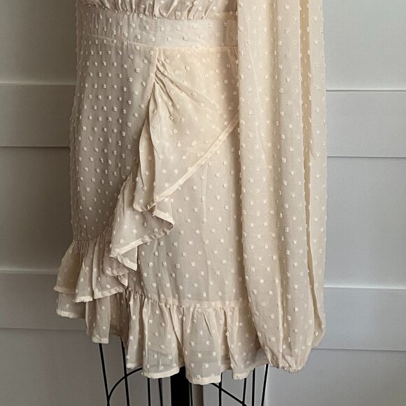 Elegant Showpo Mini Dress, Cream, Size 2 - Picture 6 of 12